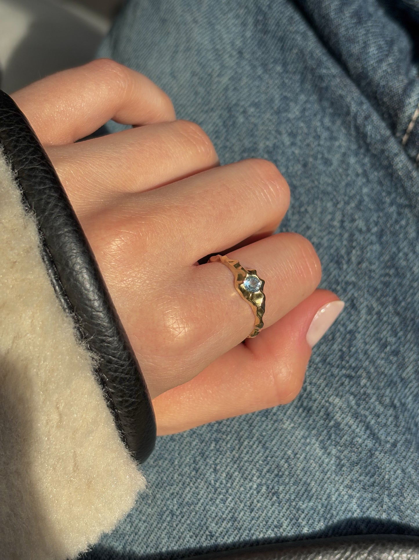 Adva Ring Topaz Stone